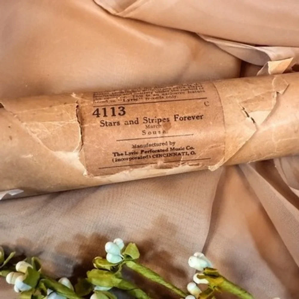 Antique Music Piano‎ Roll